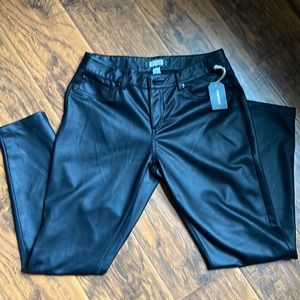 Black pants, pleather, Sz 28